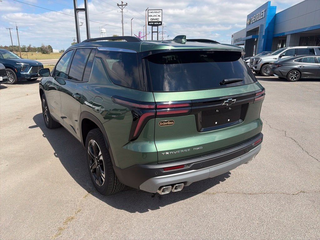 2027 Chevrolet Traverse LT