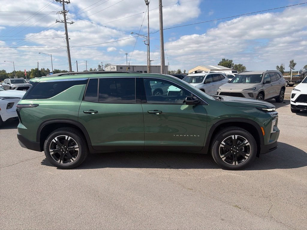 2027 Chevrolet Traverse LT