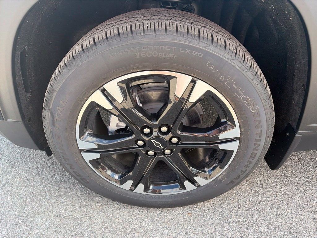 2027 Chevrolet Traverse LT - Photo 10