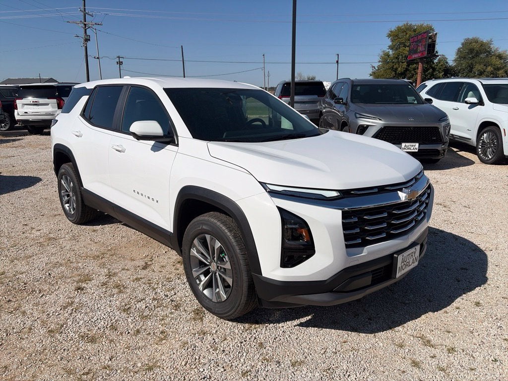 2027 Chevrolet Equinox LT - Photo 8