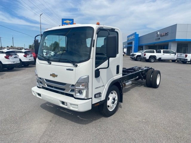 2024 Chevrolet Low Cab Forward 4500 NA